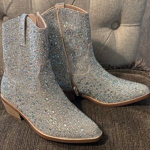 Steve Madden Glittering Silver Ankle Booties